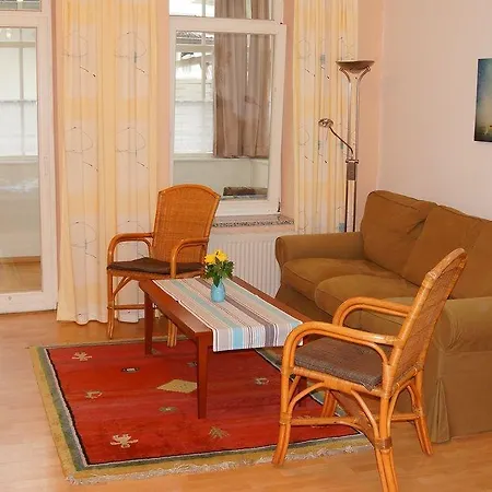 Ξενοδοχείο με διαμερίσματα Myhome Ruegen - Haus Arkona