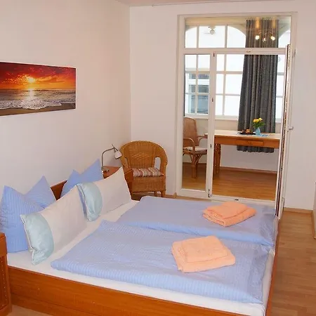 Myhome Ruegen - Haus Arkona Apart-hotel