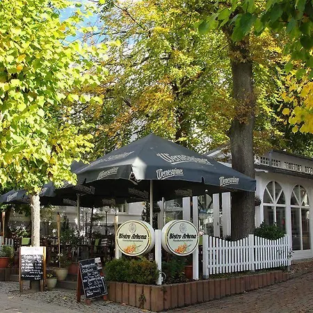 Myhome Ruegen - Haus Arkona Apart Otel