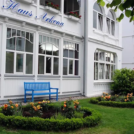 Myhome Ruegen - Haus Arkona Aparthotel 3*