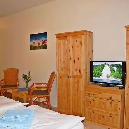 Myhome Ruegen - Haus Arkona Apart Otel 3*