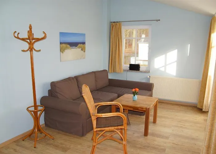Myhome Ruegen - Haus Arkona アパートホテル