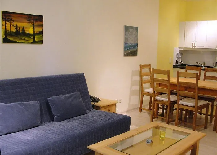 Myhome Ruegen - Haus Arkona アパートホテル 3*