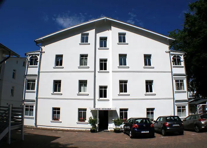 Myhome Ruegen - Haus Arkona アパートホテル ゼリン