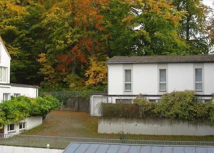 Myhome Ruegen - Haus Arkona アパートホテル