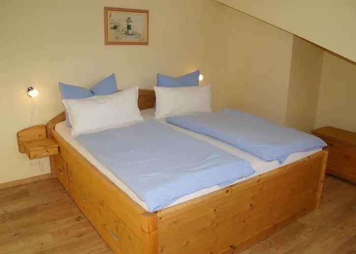 Myhome Ruegen - Haus Arkona アパートホテル