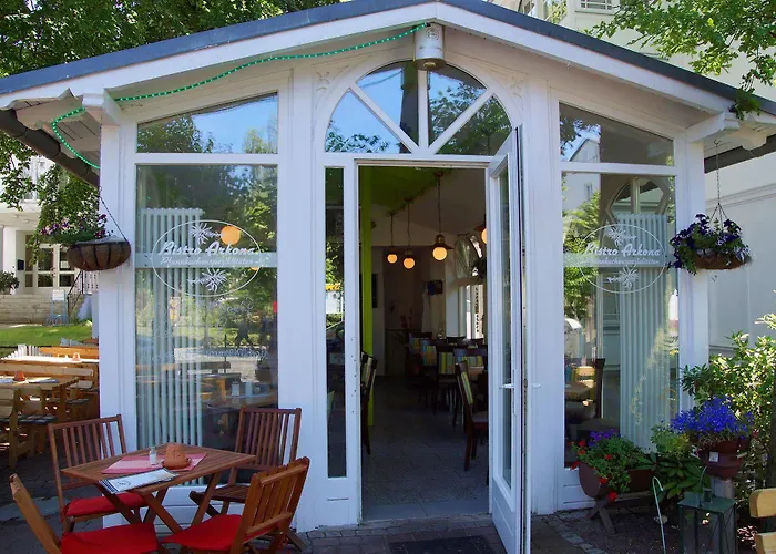 Myhome Ruegen - Haus Arkona アパートホテル